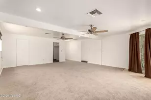 8909 E Palm Tree Dr, Tucson, AZ 85710 - Photo 33