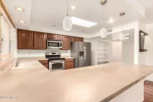 8909 E Palm Tree Dr, Tucson, AZ 85710 - Photo 17