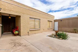 8909 E Palm Tree Dr, Tucson, AZ 85710 - Photo 5