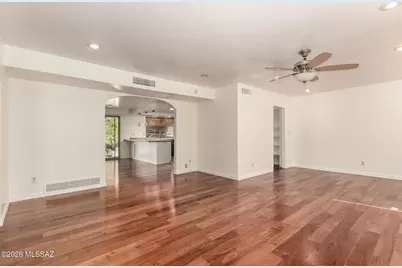 8909 E Palm Tree Drive, Tucson, AZ 85710 - Photo 7