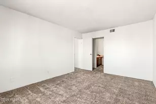 6335 N Barcelona Ln, Tucson, AZ 85704 - Photo 15