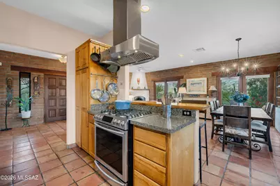 7055 W Ina Road, Tucson, AZ 85743 - Photo 23