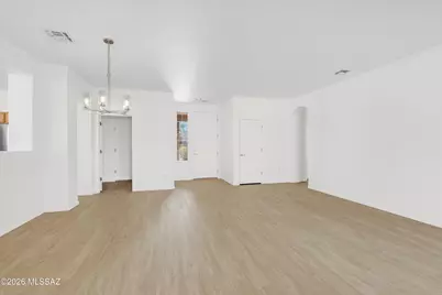 7700 W Wildflower Crest Way, Tucson, AZ 85743 - Photo 7