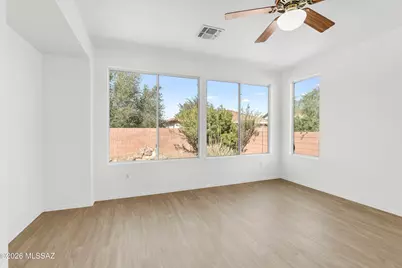 7700 W Wildflower Crest Way, Tucson, AZ 85743 - Photo 11