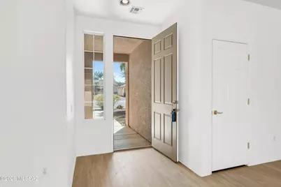 7700 W Wildflower Crest Way, Tucson, AZ 85743 - Photo 3