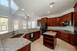 9465 E Sanctuary Pl, Tucson, AZ 85749 - Photo 19