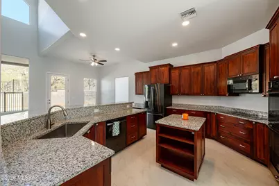 9465 E Sanctuary Place, Tucson, AZ 85749 - Photo 21