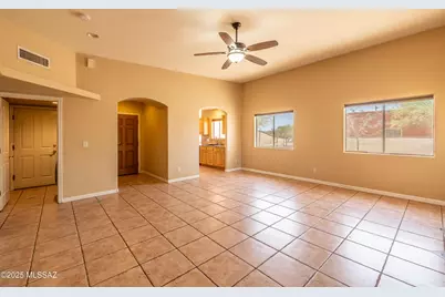 12325 N Star Cluster Drive, Marana, AZ 85653 - Photo 7