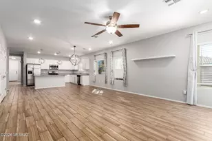 9162 W Blue Saguaro St, Marana, AZ 85653 - Photo 5