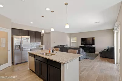 8878 E Abrams Loop, Tucson, AZ 85710 - Photo 13