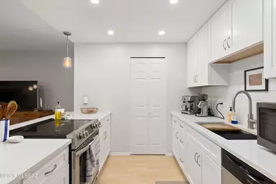 1200 E River Road # G76, Tucson, AZ 85718 - Photo 7