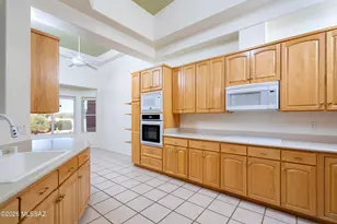 6552 N Turnberry Dr, Tucson, AZ 85718 - Photo 5