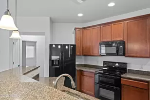 4824 W Lessing Ln, Tucson, AZ 85742 - Photo 13