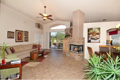 11122 N Desert Flower Drive, Tucson, AZ 85737 - Photo 3