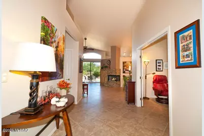 11122 N Desert Flower Drive, Tucson, AZ 85737 - Photo 9