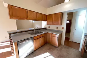 9248 N Eaglestone Loop, Tucson, AZ 85742 - Photo 11