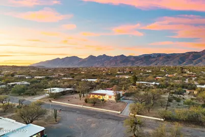 10631 E Rusty Spur Drive, Tucson, AZ 85749 - Photo 37