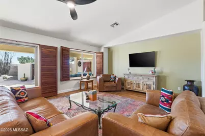 2480 E Glen Canyon Road, Green Valley, AZ 85614 - Photo 11