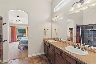 2480 E Glen Canyon Road, Green Valley, AZ 85614 - Photo 31