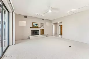 621 S Los Rubies Cir, Green Valley, AZ 85614 - Photo 7