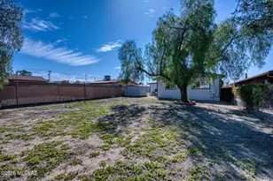 1025 E 32nd St, Tucson, AZ 85713 - Photo 29