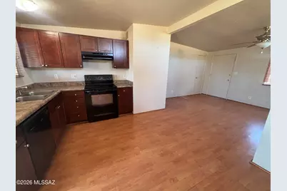 2821 N Columbus Boulevard #10, Tucson, AZ 85712 - Photo 7