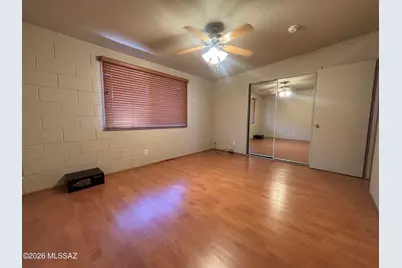 2821 N Columbus Boulevard #10, Tucson, AZ 85712 - Photo 9