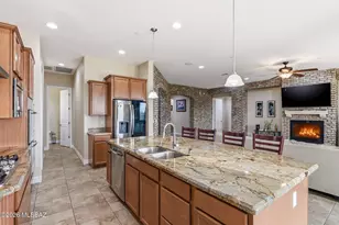 11681 N Palawan Pl, Oro Valley, AZ 85737 - Photo 19