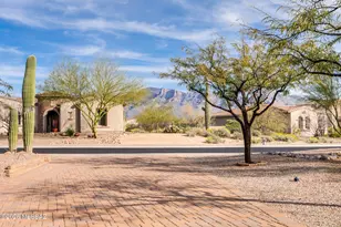 11681 N Palawan Pl, Oro Valley, AZ 85737 - Photo 3