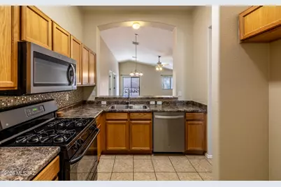 658 S Painted River Way, Vail, AZ 85641 - Photo 11