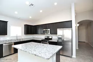 9070 W Old Agave Trail, Marana, AZ 85653 - Photo 3