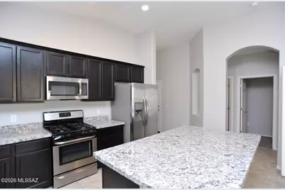 9070 W Old Agave Trail, Marana, AZ 85653 - Photo 5