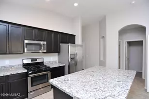 9070 W Old Agave Trail, Marana, AZ 85653 - Photo 5