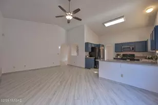 9261 E Bent Creek Way, Tucson, AZ 85747 - Photo 13