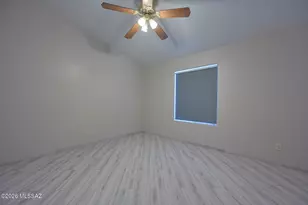 9261 E Bent Creek Way, Tucson, AZ 85747 - Photo 25