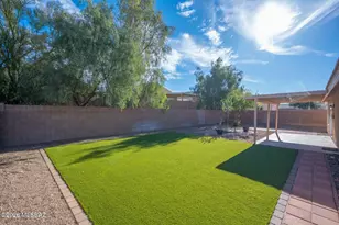 9261 E Bent Creek Way, Tucson, AZ 85747 - Photo 31