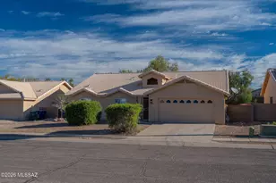 9261 E Bent Creek Way, Tucson, AZ 85747 - Photo 41