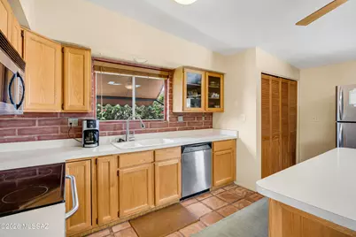 8350 E 25th Street, Tucson, AZ 85710 - Photo 13