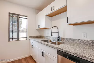 828 S Langley Avenue #101, Tucson, AZ 85710 - Photo 5