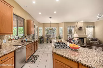 1041 W Saddlehorn Place, Oro Valley, AZ 85704 - Photo 15