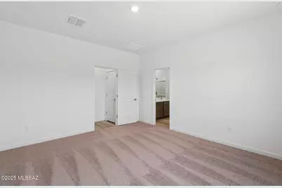 21891 E Pebbles Avenue, Red Rock, AZ 85145 - Photo 11