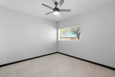 4711 E Silver Place, Tucson, AZ 85712 - Photo 19