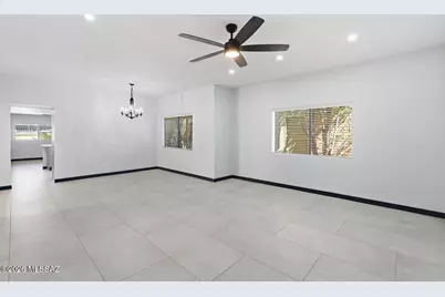 4711 E Silver Place, Tucson, AZ 85712 - Photo 17