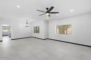 4711 E Silver Pl, Tucson, AZ 85712 - Photo 17