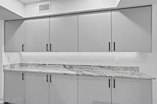 4711 E Silver Pl, Tucson, AZ 85712 - Photo 9