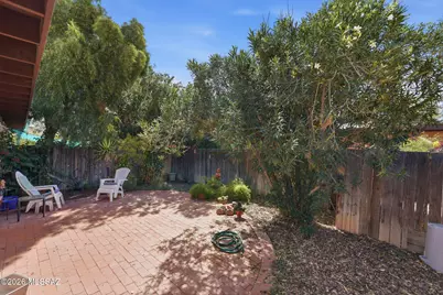 927 E Mesquite Drive, Tucson, AZ 85719 - Photo 25