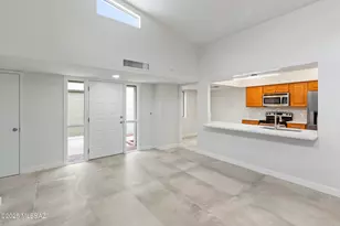 7413 E Wandering Rd, Tucson, AZ 85750 - Photo 9