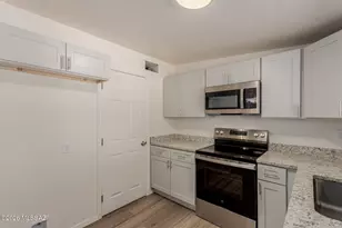 938 W Connecticut Dr, Tucson, AZ 85706 - Photo 13