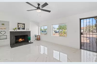 536 E Seneca Street, Tucson, AZ 85705 - Photo 1