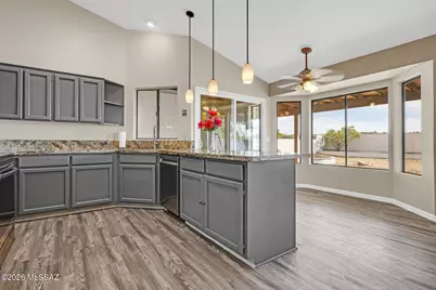 1617 W Canyon Shadows Lane, Tucson, AZ 85737 - Photo 7